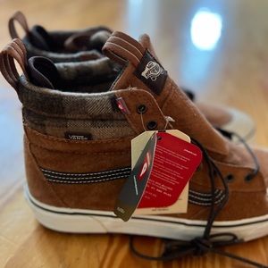 New with tags! Vans size 13. Ultra Range EXO